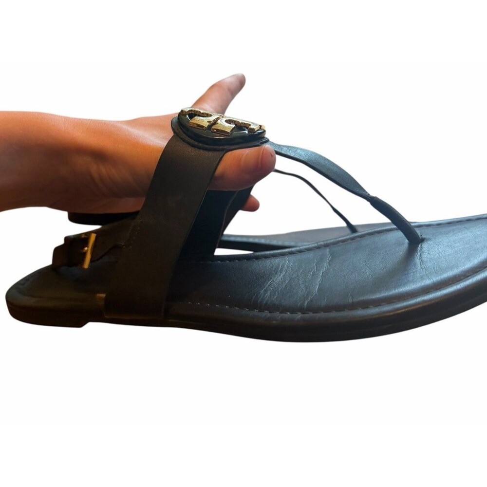 Tory Burch Bryce Logo Black Leather Sandals Flat Thong Flip Flop 9 Womens Summer - Picture 8 of 10